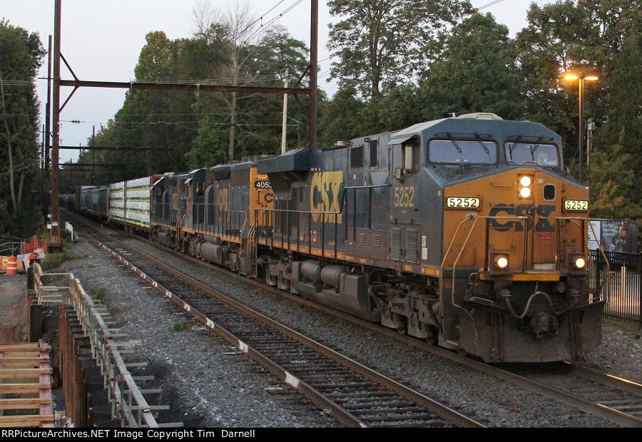 CSX 5252 leads Q439